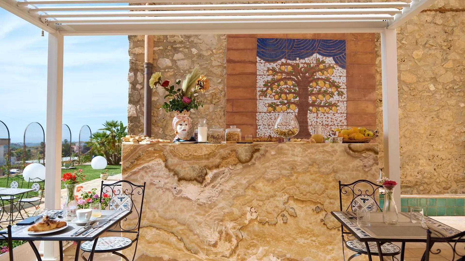 Villa Vittoria Hotel Alcamo 4*,