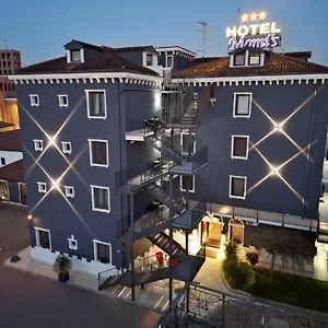 *** Hotel Momi's Italie
